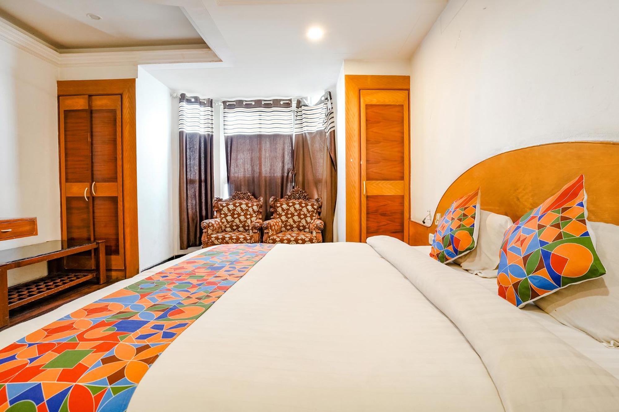 Fabhotel Silver Inn II นาสิก ภายนอก รูปภาพ