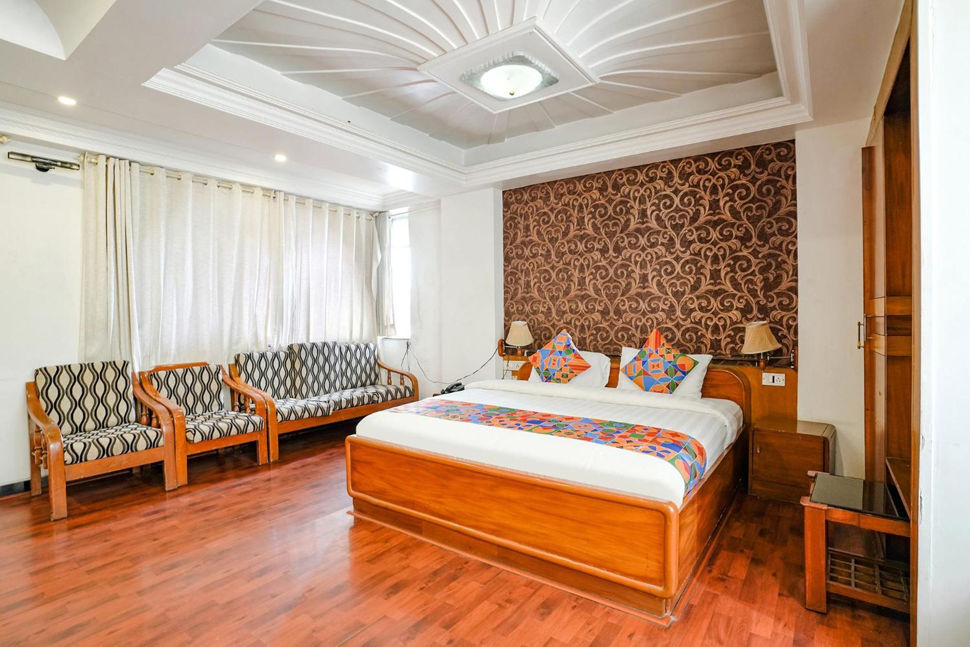 Fabhotel Silver Inn II นาสิก ภายนอก รูปภาพ