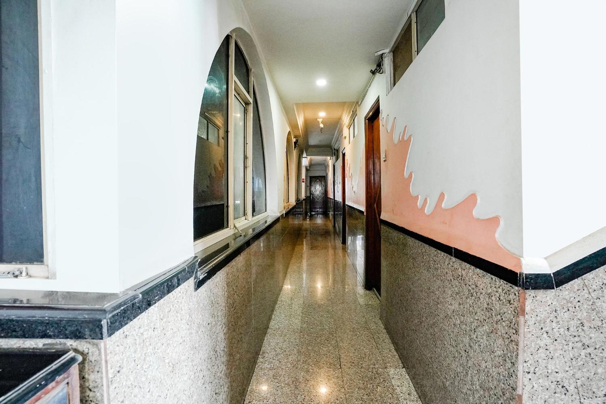 Fabhotel Silver Inn II นาสิก ภายนอก รูปภาพ